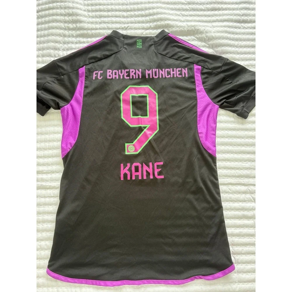 adidas authentic 2023